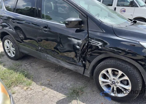 2017 Ford Escape Se z USA, uszkodzony, nr VIN 1FMCU0GD6HUB01697